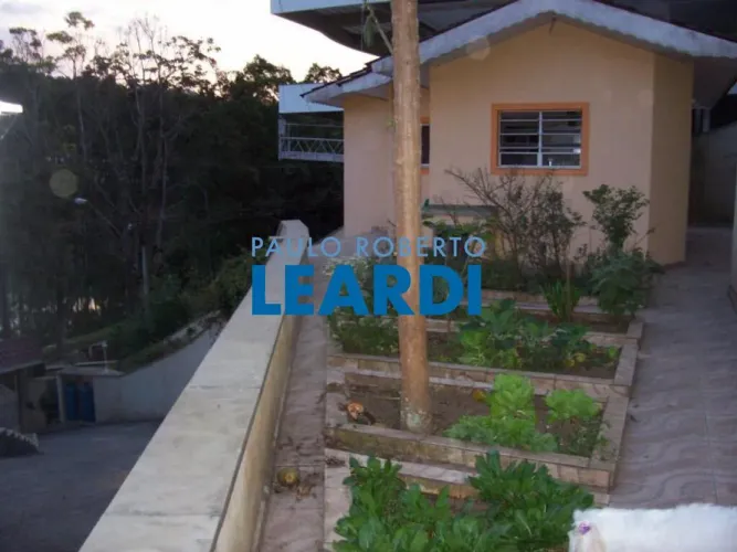 CASA EM CONDOMÍNIO - ARUJAZINHO 1, 2, 3 - SP