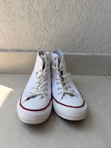 Tênis Converse All Star Chuck Taylor - Cano Alto Branco/Vermelho nº 36