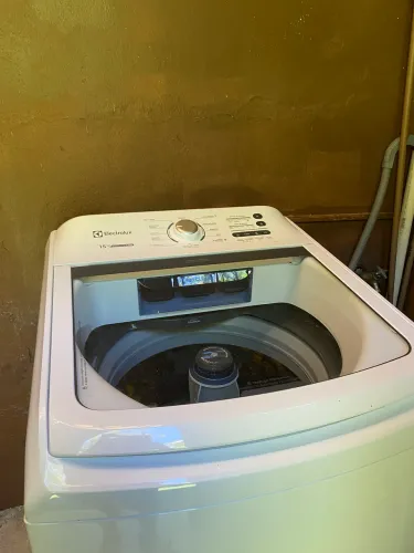 Máquina de Lavar Electrolux 15kg Branca  com Cesto Inox e Jet&Clean