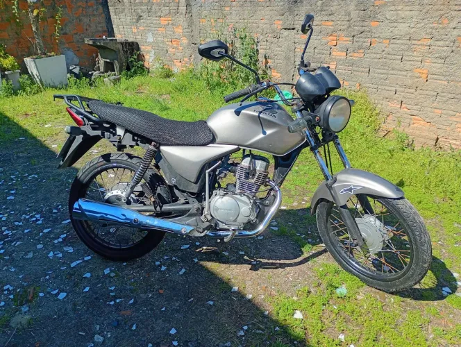 Vendo ou troco CG 150 ano 2008