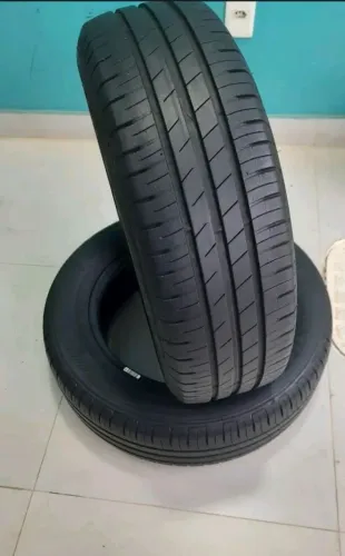 pneu Goodyear efficientgrip 185/65R15