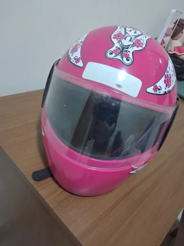 Capacete feminino 54