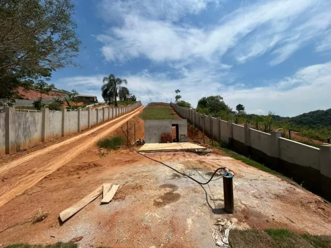 Terreno à venda, 3220 m² por R$ 1.500.000,00 - Itaoca - Guararema/SP