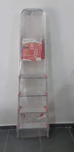 Escada Doméstica em Alumínio 5 Degraus BOTAFOGO