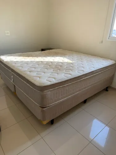 Cama box King size