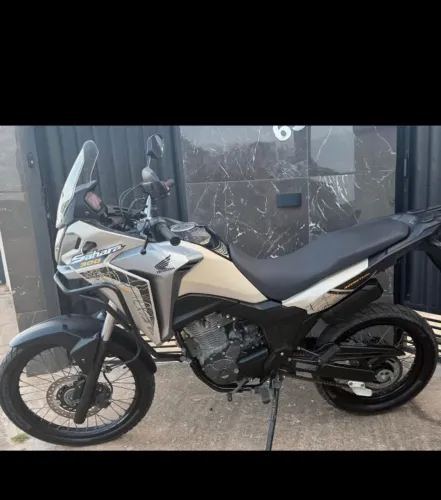 Sahara 2025 zera vendo ou troco por carro
