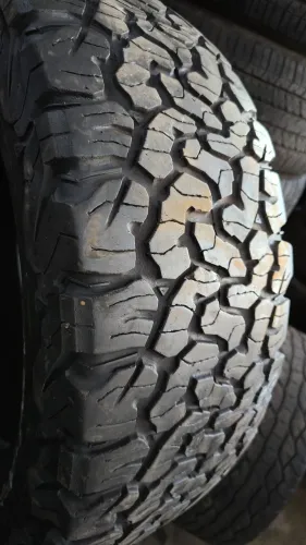 PNEUS 265/65/18 BF GOODRICH 