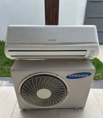 Ar condicionado 24.000 BTUs convencional $ 2.700 instalado garantia de 6 meses