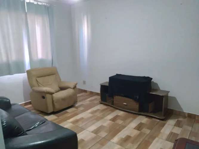 APARTAMENTO NO QUILOMBO/ PRÓXIMO AO CENTRO