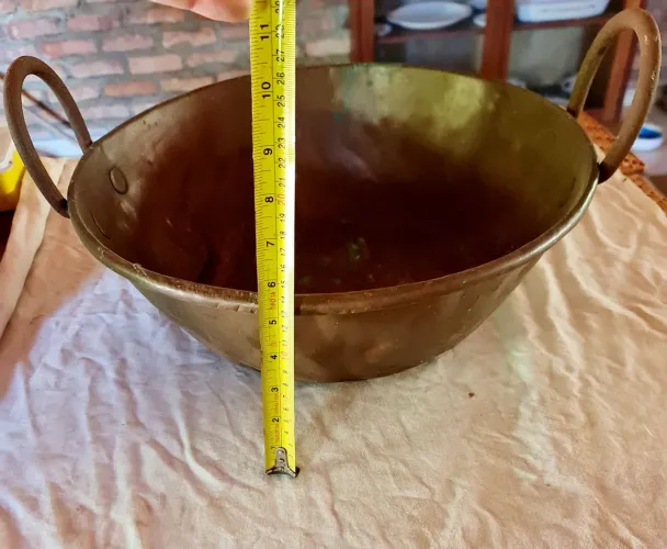 Tacho antigo cobre.