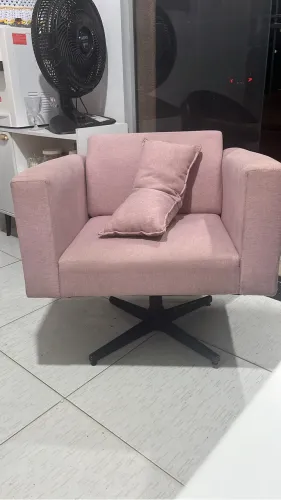 2 poltronas giratórias