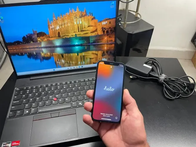 Kit Escritório Premium - Lenovo ThinkPad E16 Gen 2 + iPhone 12 Mini 128GB