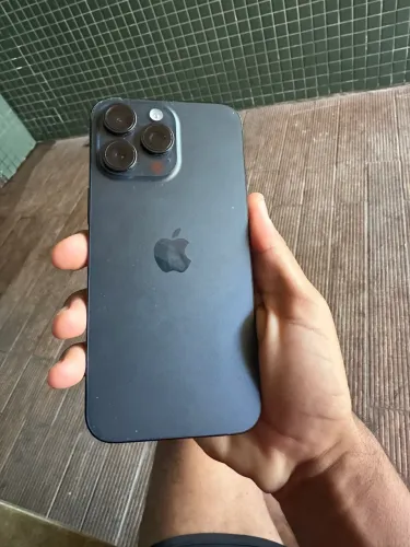 15 pro Max , retirada de peças