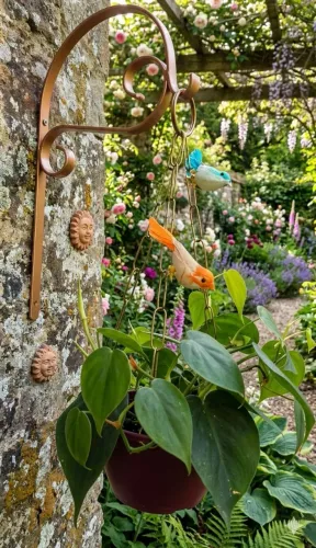 Mão francesa artística artesanal suporte de flores e lampião 