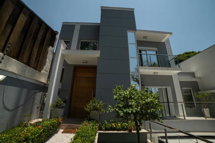 Sobrado para venda em Tremembé com 3 quartos, sendo 3 suítes, 394m²