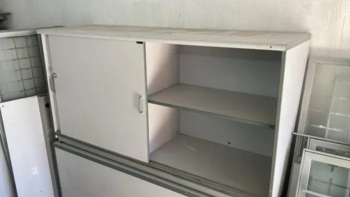Estante de porta de correr 