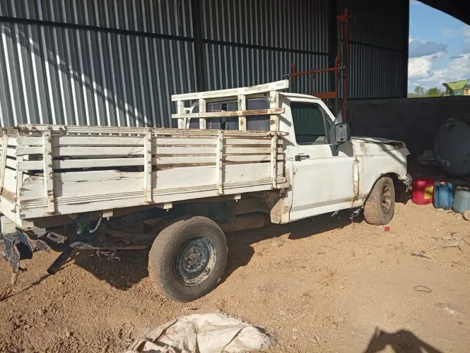 Ford F-1000 S. S. Diesel / S.s. Diesel Turbo 1993