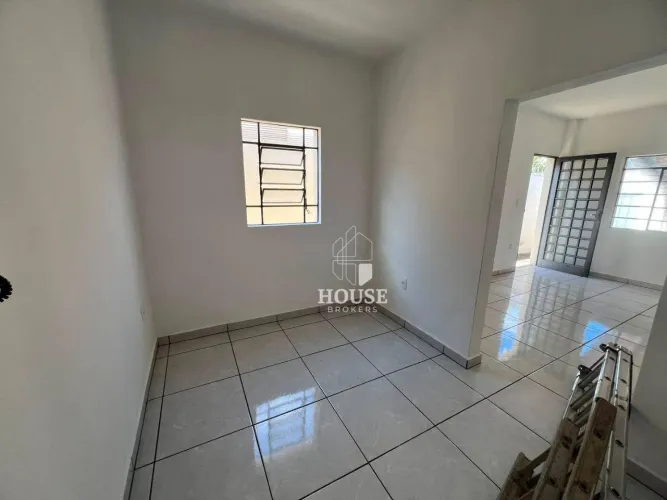 Casa com 3 dormitórios para alugar, 120 m² por R$ 2.400,00/mês - Jardim Centenário - Mogi 
