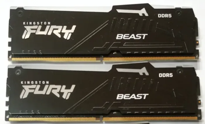 DDR5 Kingston 16GB RGB (kit com 2x pentes/módulos de 8GB) 5600 CL40 modelo KF556C40BBA