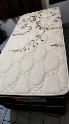 CAMA BOX SOLTEIRO COM CABECEIRA 