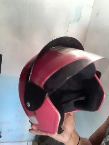 PRA SAIR HOJE CAPACETE UZADO ABERTO NUM.58 FUCIONANDO TUDO OK NAO ENTREGO