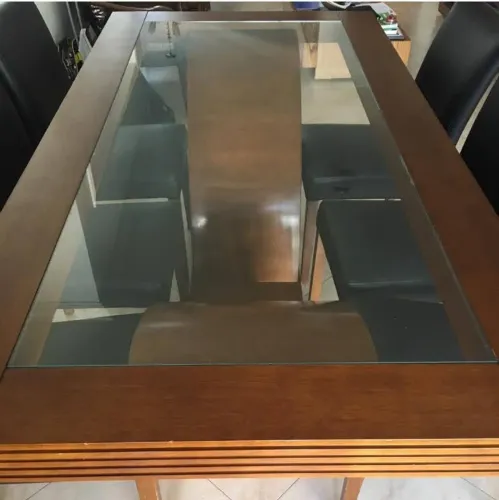 Mesa de jantar 6 cadeiras 