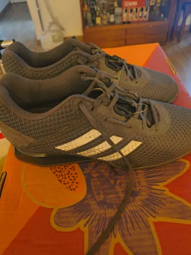 Tenis LPO n 44 Adidas semi novo