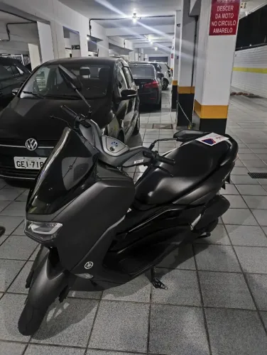 NMAX 160 2024 PRETA FOSCA