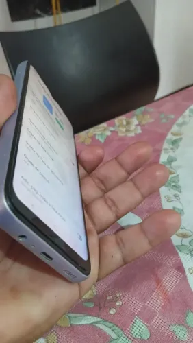Vendo galaxy A14 5g 128 gigas com película e carregador