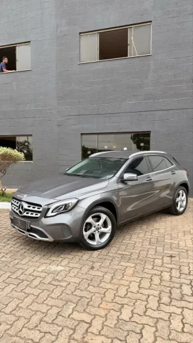 Mercedes-Benz GLA 200 Adv. 1.6/1.6 TB 16V Flex Aut. 2018