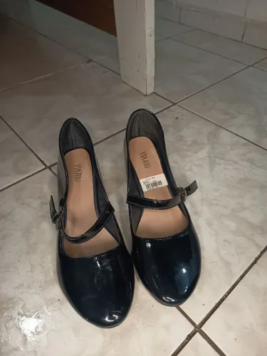Sapato de verniz 38