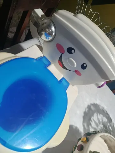 Troninho musical
