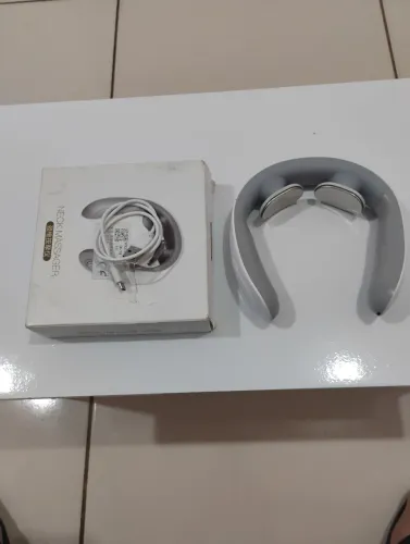 Massageador de pescoço