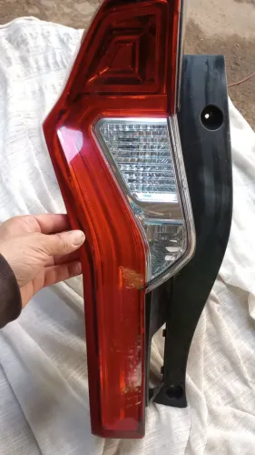 Lanterna esquerda Pajero sport 19/20