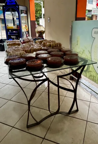 Mesa de Vidro Grande 2,30m com Base de Ferro