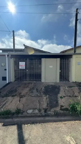 Casa em Cosmópolis-SP, Rec. dos Colibris, prox. ao supermercado Berton