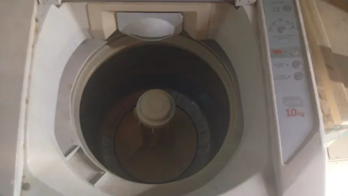 Máquina de lavar de 10 kg Brastemp