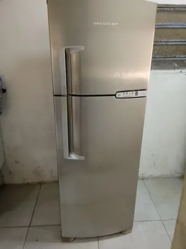 Geladeira Brastemp Frost Free gelando perfeitamente 