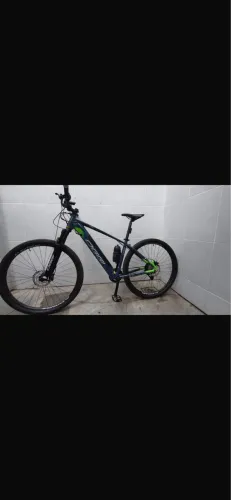 Bicicleta elétrica Oggi 8.0 c/ acelerador