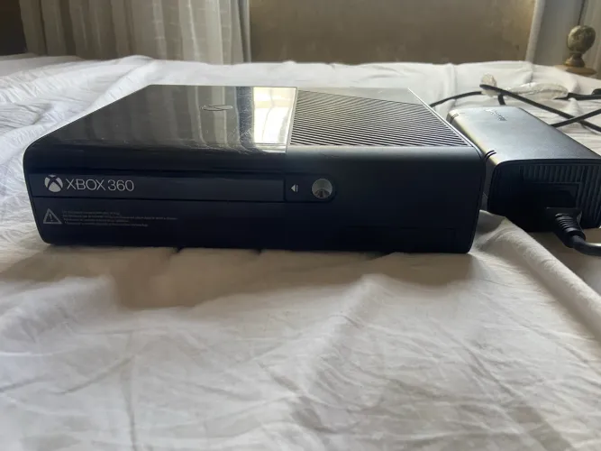Xbox 360 Super slim não liga + cabo fonte
