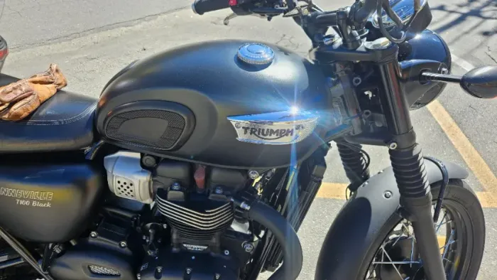 Thimph bonneville T100 black 900cc 2018