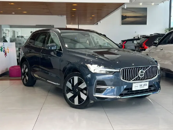 Volvo XC-60 T-8 Ultra 2.0 AWD (híbrido) 2025
