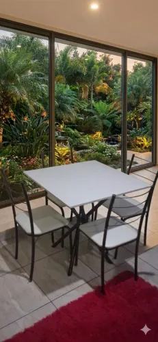 Mesa Quadrada 70x70cm