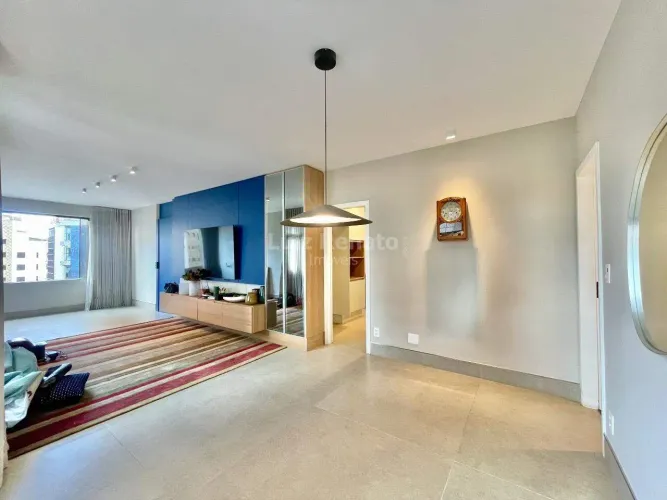 Apartamento à venda no bairro Lourdes