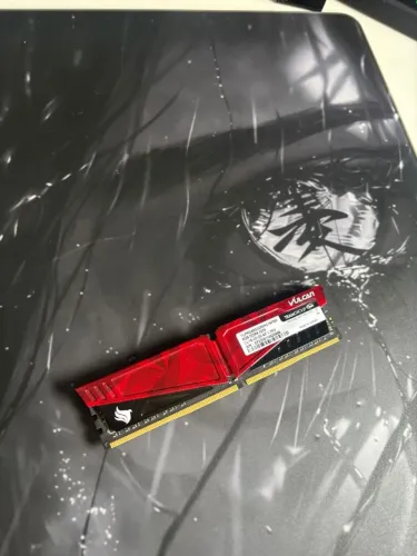 vendo memória ram team group t-force 8gb ddr4 3200mhz