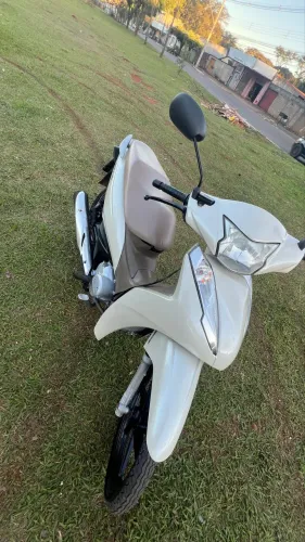 Biz 125 branca