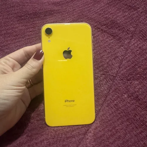 iPhone XR Amarelo