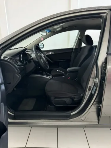 Kia Motors Cerato 1.6 16V Aut. 2011
