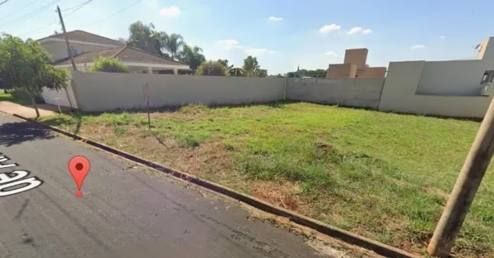 Lote 480 m² no Jardim São Marcos II- muro de arrimo feito