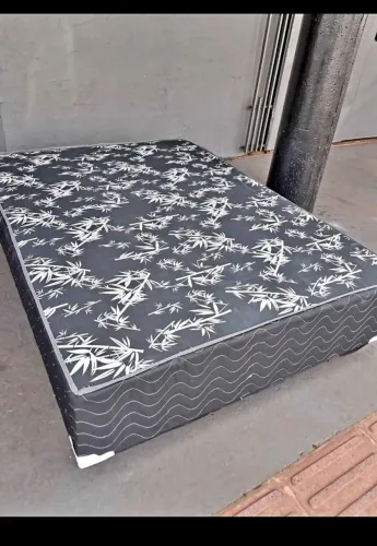 MEGA OFERTA - Cama Box Casal com 04Cm espuma conjugada Nova 